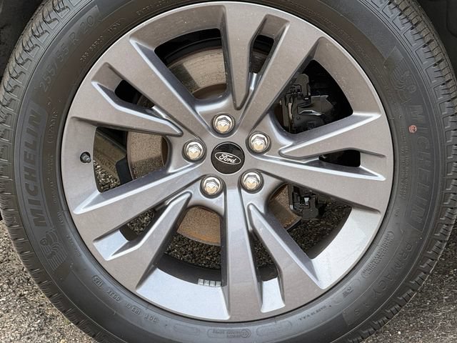 Certified 2025 Ford Explorer Active w/ Active Comfort Package AWD/4WD image 17