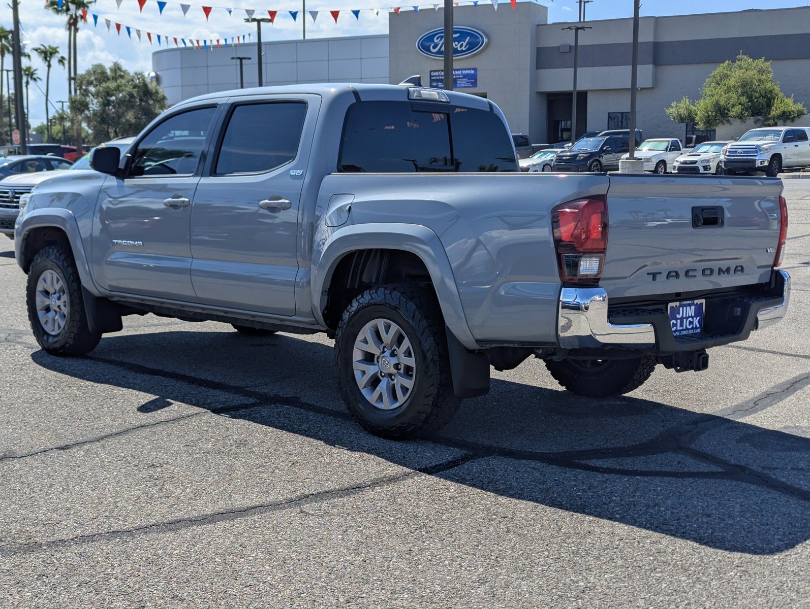 Used 2019 Toyota Tacoma SR5 RWD image 4