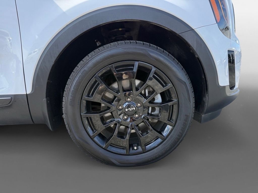 Used 2022 Kia Telluride EX w/ EX Premium Package image 9