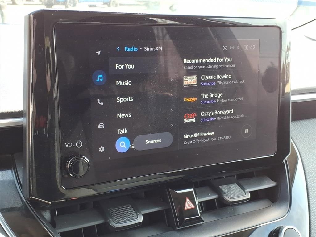 Used 2024 Toyota Corolla LE FWD image 22