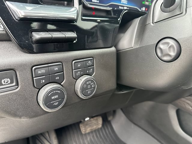 Used 2025 Chevrolet Silverado 1500 LTZ AWD/4WD image 20