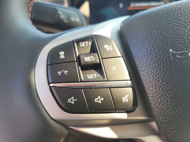 Certified 2025 Ford Explorer Active w/ Active Comfort Package image 26