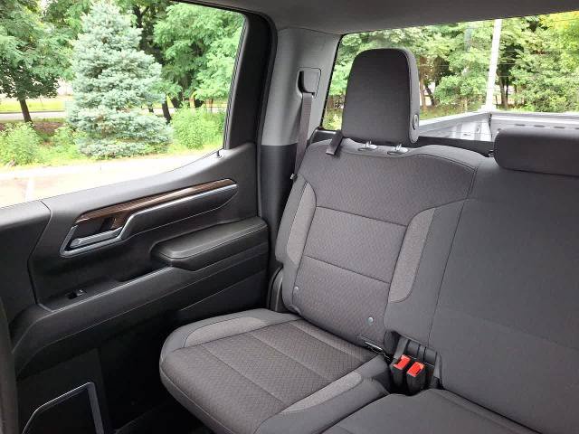Used 2024 Chevrolet Silverado 1500 LT AWD/4WD image 12