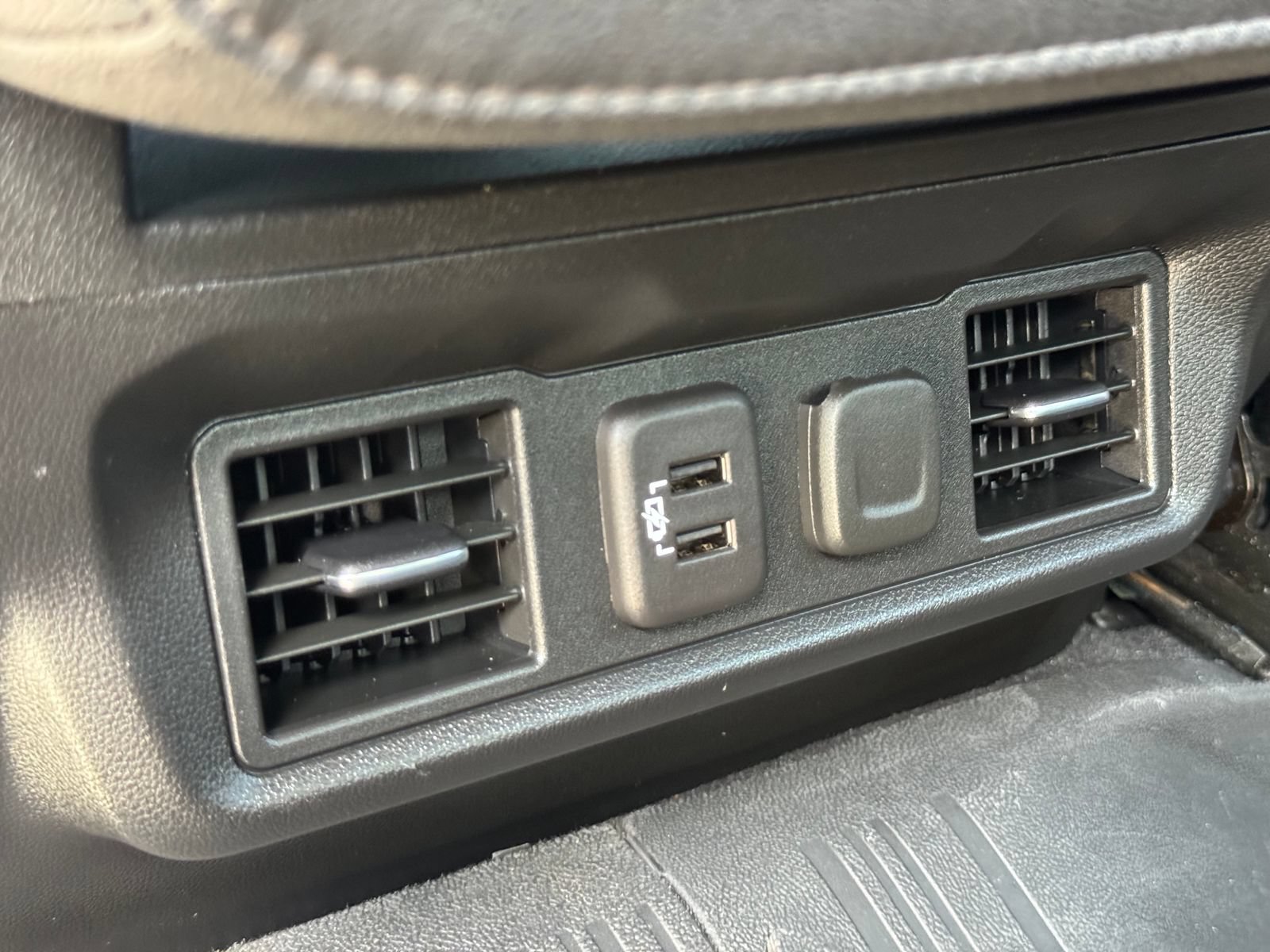 Used 2022 GMC Sierra 2500 SLE w/ SLE Convenience Package AWD/4WD image 15