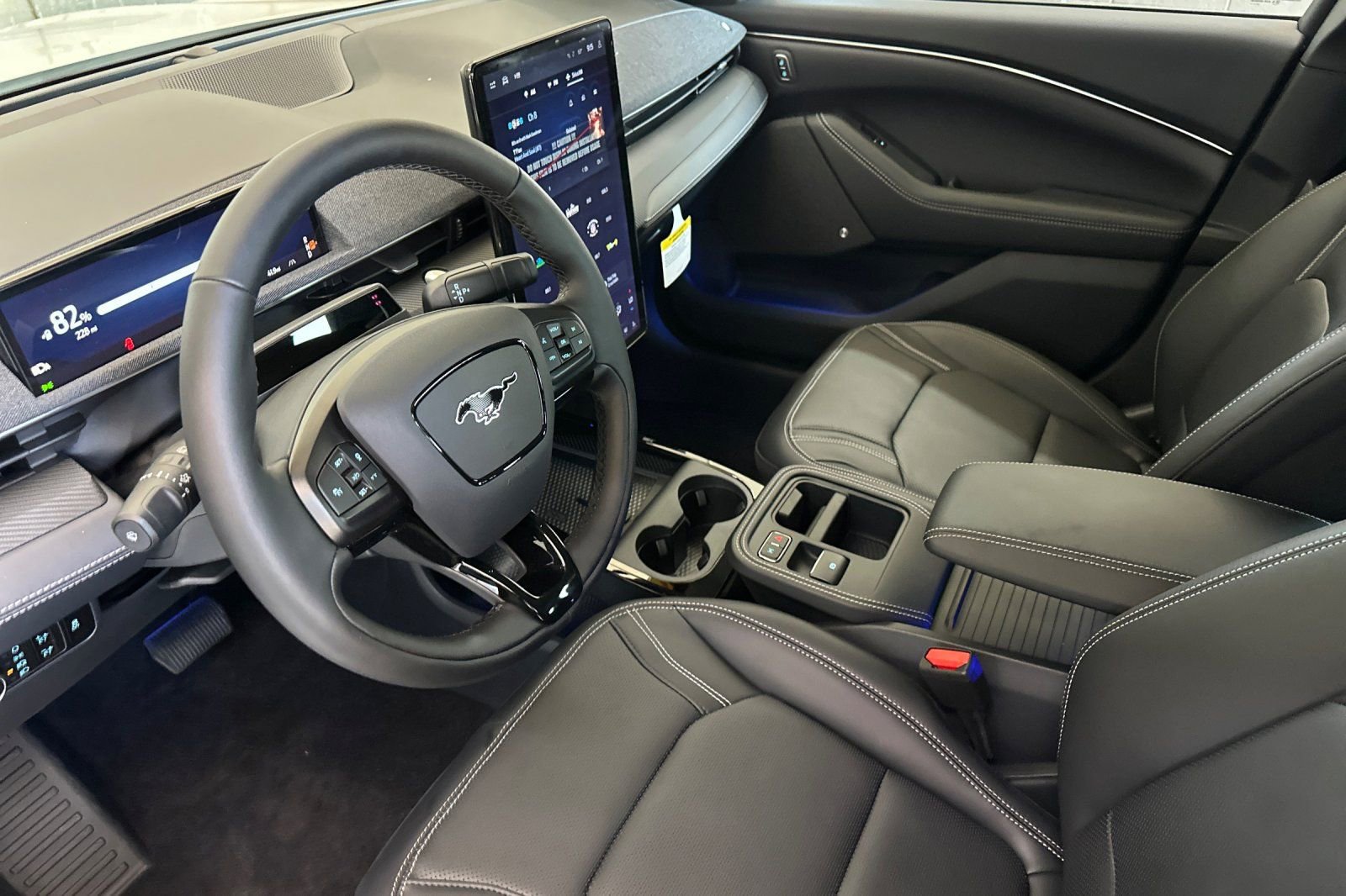 Certified 2025 Ford Mustang Mach-E Premium AWD/4WD image 9