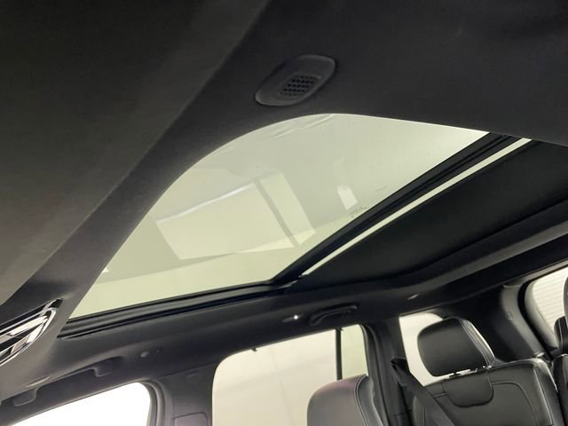 Used 2024 Jeep Grand Cherokee Overland w/ Adv Protech Group III image 8