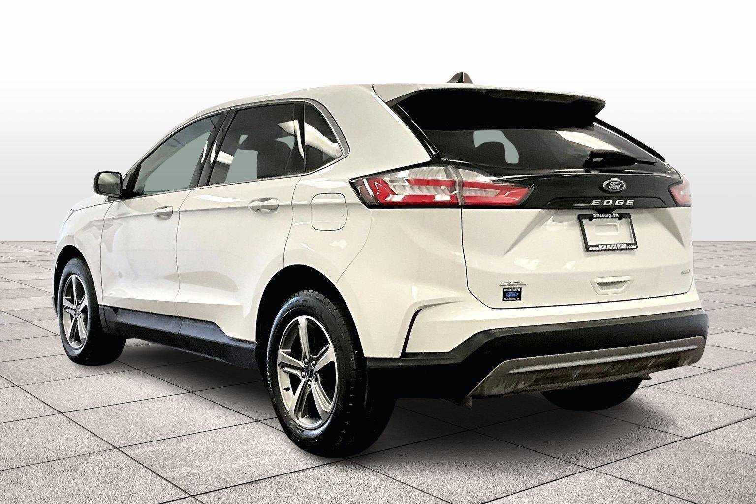 Certified 2022 Ford Edge SEL w/ Convenience Package image 4