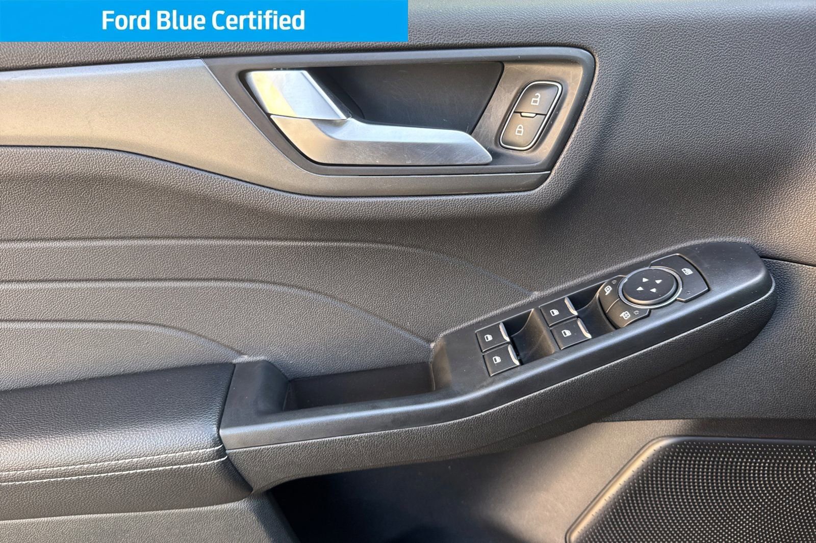 Certified 2025 Ford Escape Base image 12