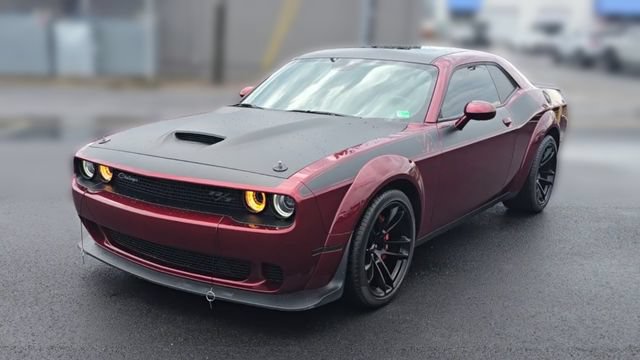 Used 2022 Dodge Challenger R/T Scat Pack RWD image 4