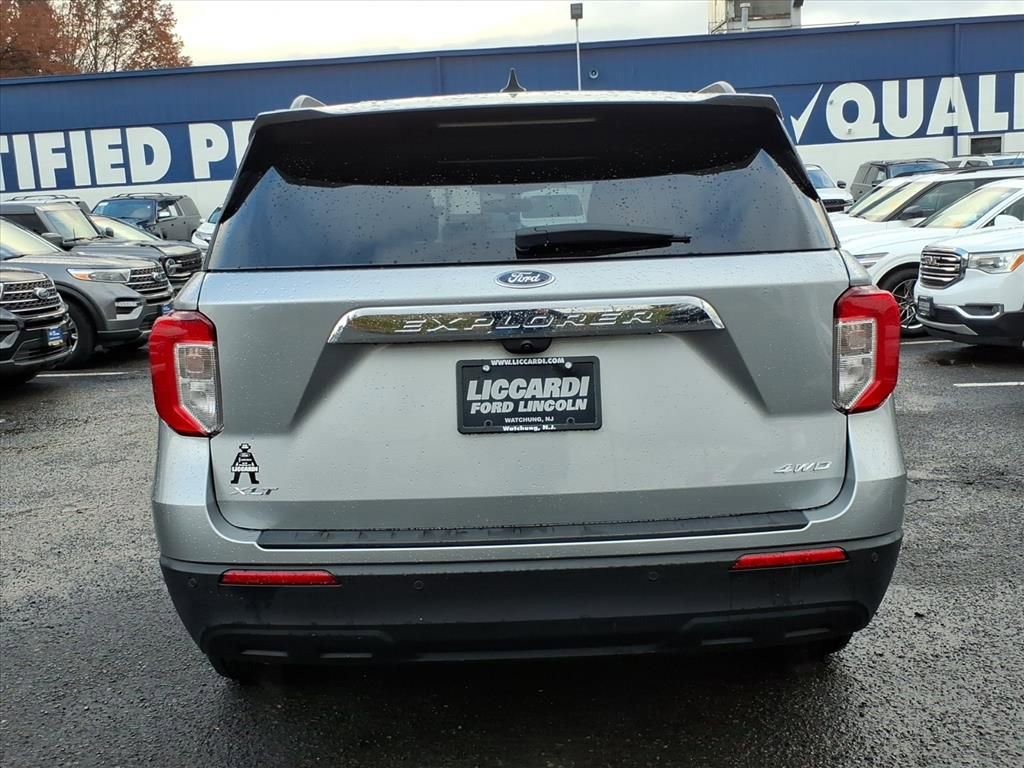 Certified 2023 Ford Explorer XLT image 5