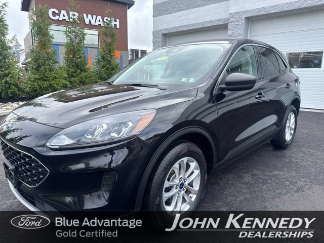 Certified 2022 Ford Escape SE AWD/4WD image 1