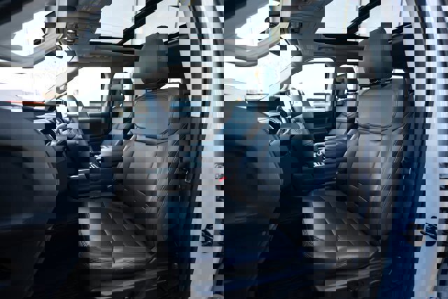 Certified 2025 Ford Expedition Active image 15