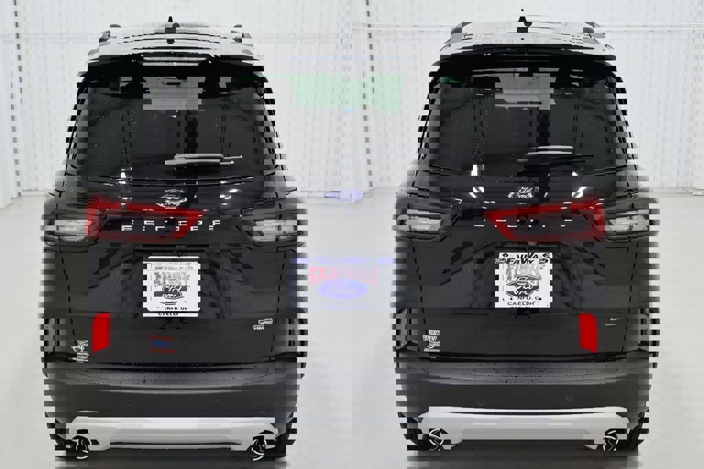 Certified 2024 Ford Escape SE image 11