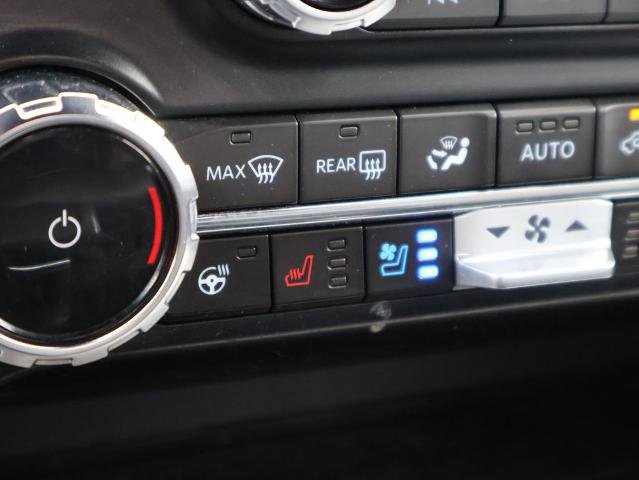 Certified 2024 Ford F150 Lariat w/ FX4 Off-Road Package AWD/4WD image 39