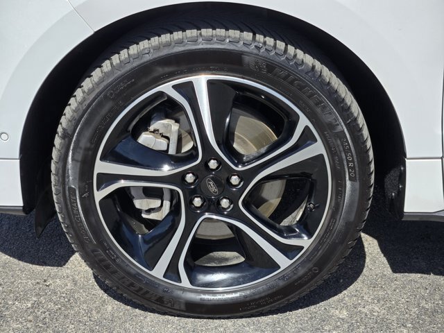 Certified 2022 Ford Edge ST w/ Equipment Group 401A AWD/4WD image 10