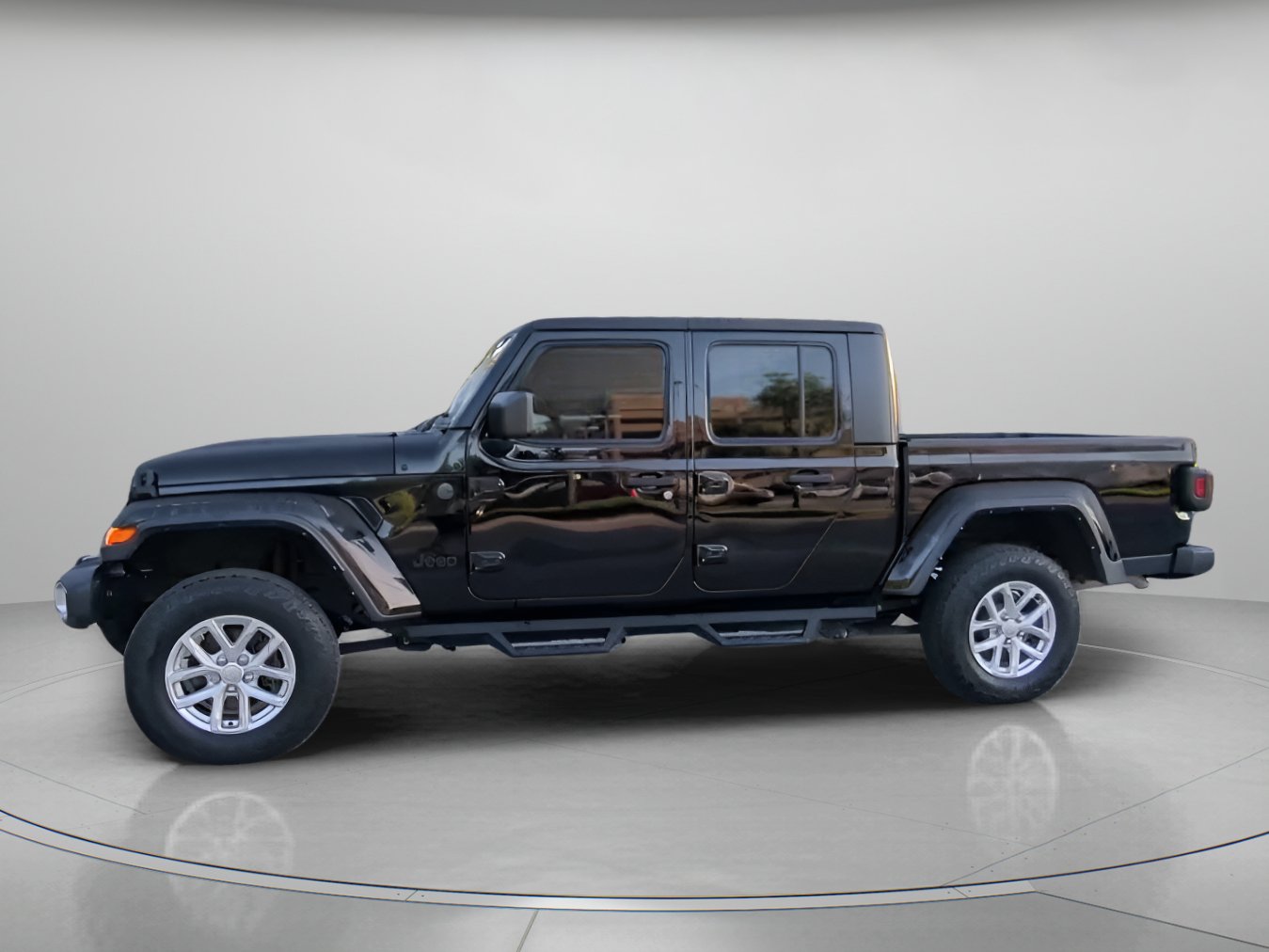 Used 2023 Jeep Gladiator Sport AWD/4WD image 12