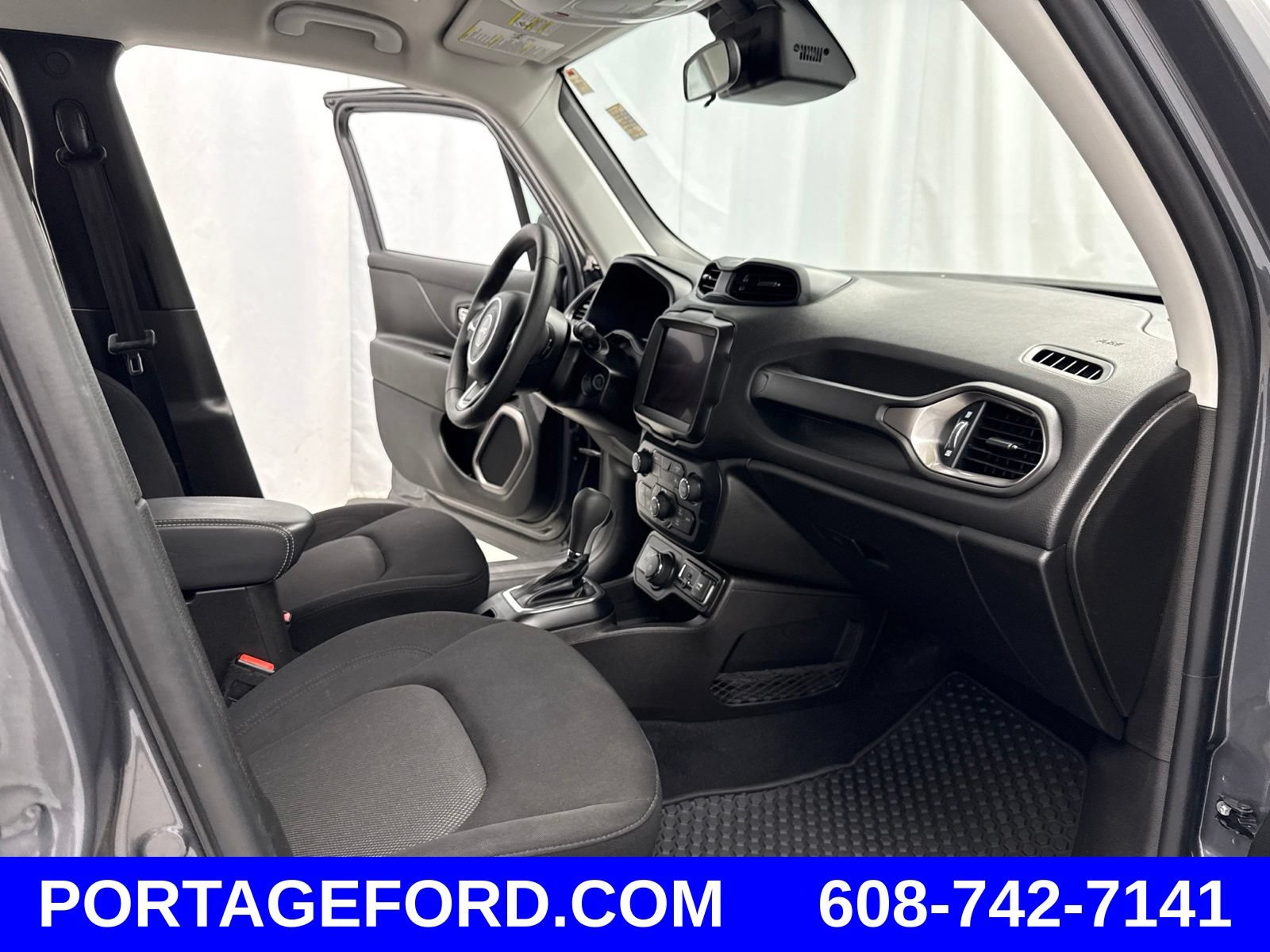 Used 2023 Jeep Renegade Latitude AWD/4WD image 27