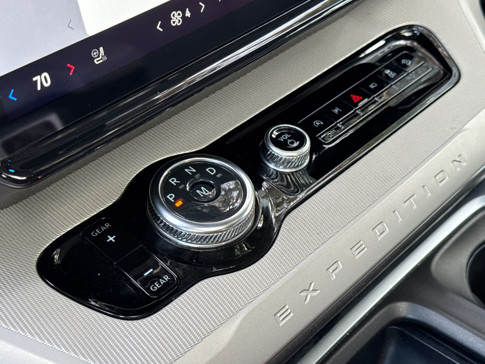 Certified 2025 Ford Expedition Active AWD/4WD image 22