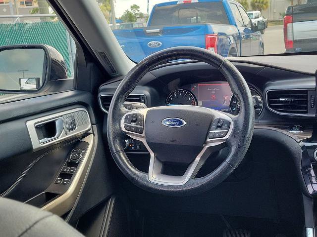 Certified 2021 Ford Explorer Limited w/ Equipment Group 301A AWD/4WD image 16