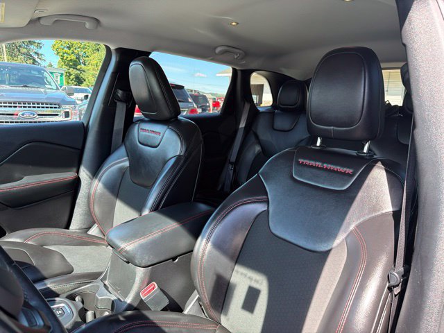 Used 2019 Jeep Cherokee Trailhawk w/ Cold Weather Group AWD/4WD image 24