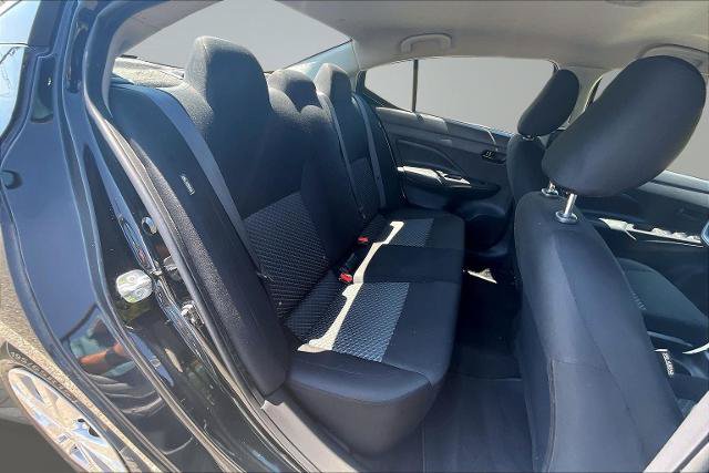Used 2023 Nissan Versa S FWD image 27