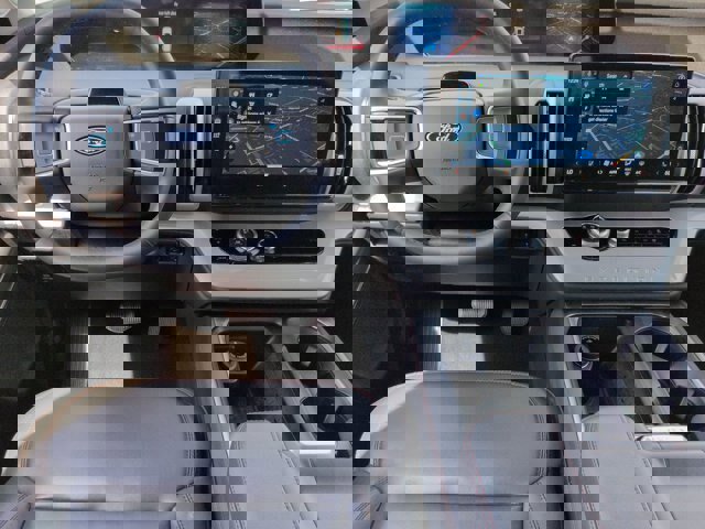 Certified 2025 Ford Expedition Active image 30