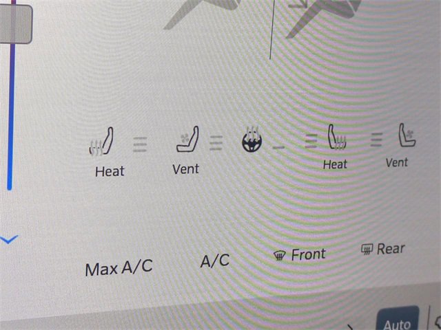 Used 2024 RAM 3500 Laramie w/ Towing Technology Group image 22