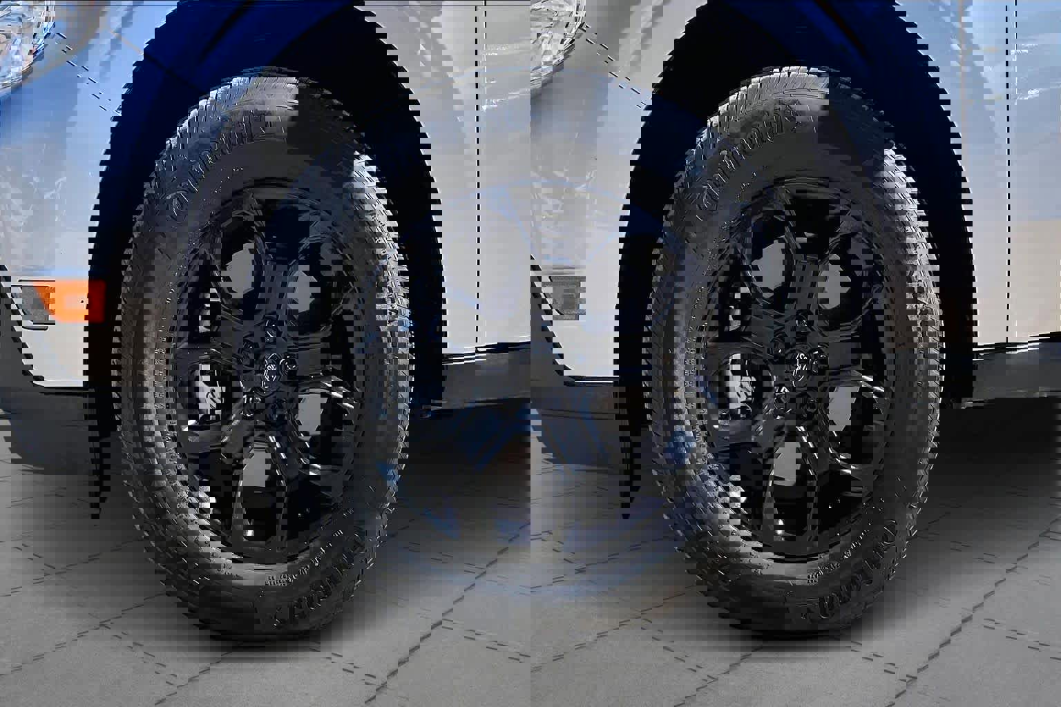 Certified 2024 Ford Maverick XLT image 12