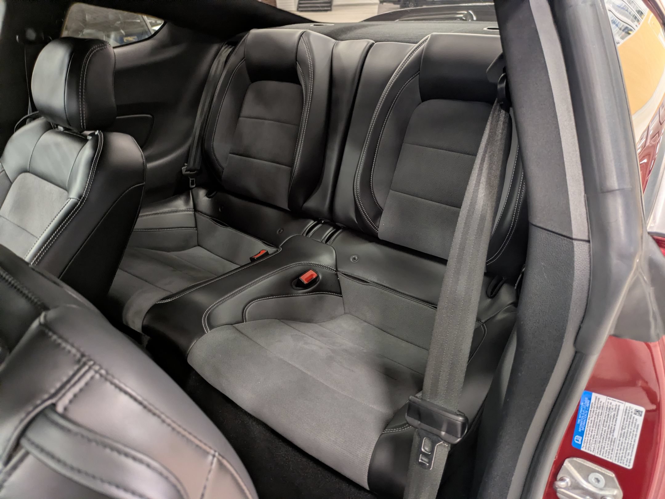 Certified 2019 Ford Mustang Shelby GT350 w/ Technology Package RWD image 27