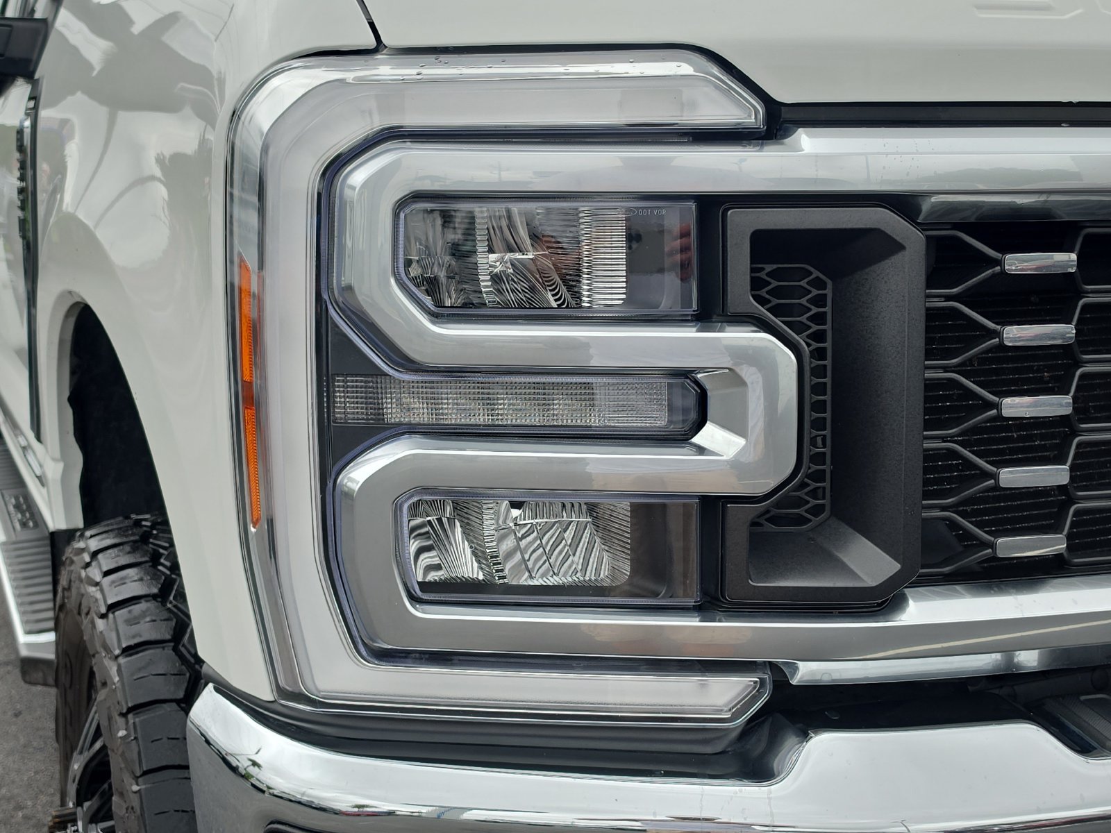 Certified 2023 Ford F350 Lariat w/ Tow Technology Package AWD/4WD image 9