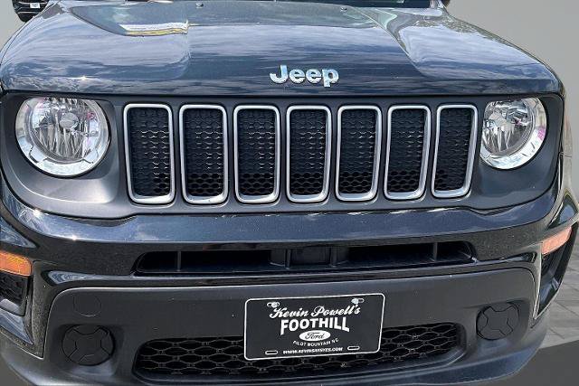 Used 2023 Jeep Renegade Latitude AWD/4WD image 28