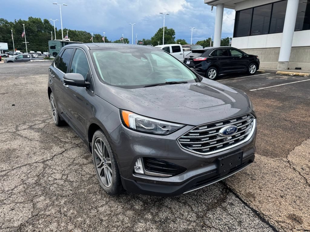 Certified 2022 Ford Edge Titanium w/ Equipment Group 301A AWD/4WD image 1