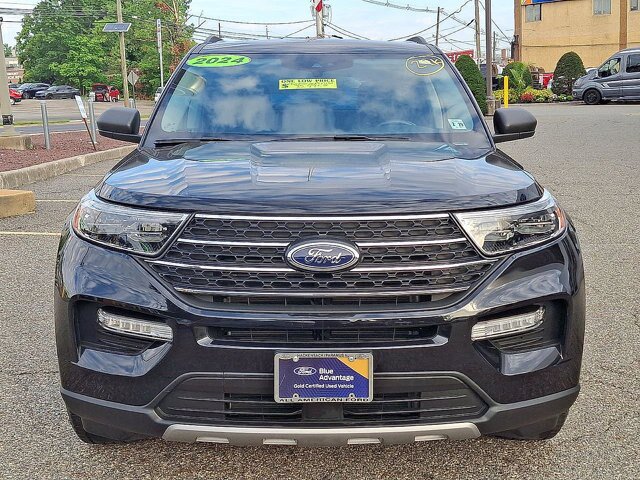 Certified 2024 Ford Explorer XLT w/ Equipment Group 202A AWD/4WD image 27