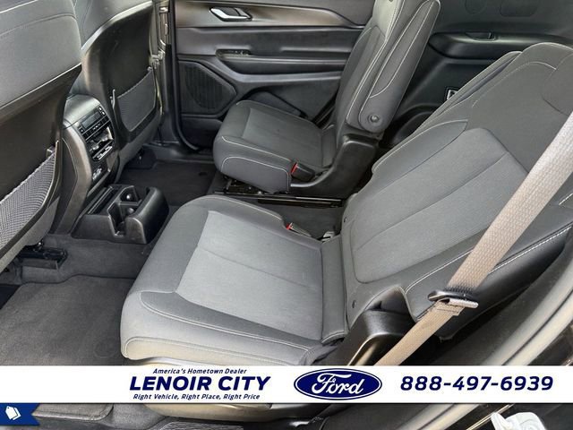 Used 2023 Jeep Grand Cherokee L Laredo image 11