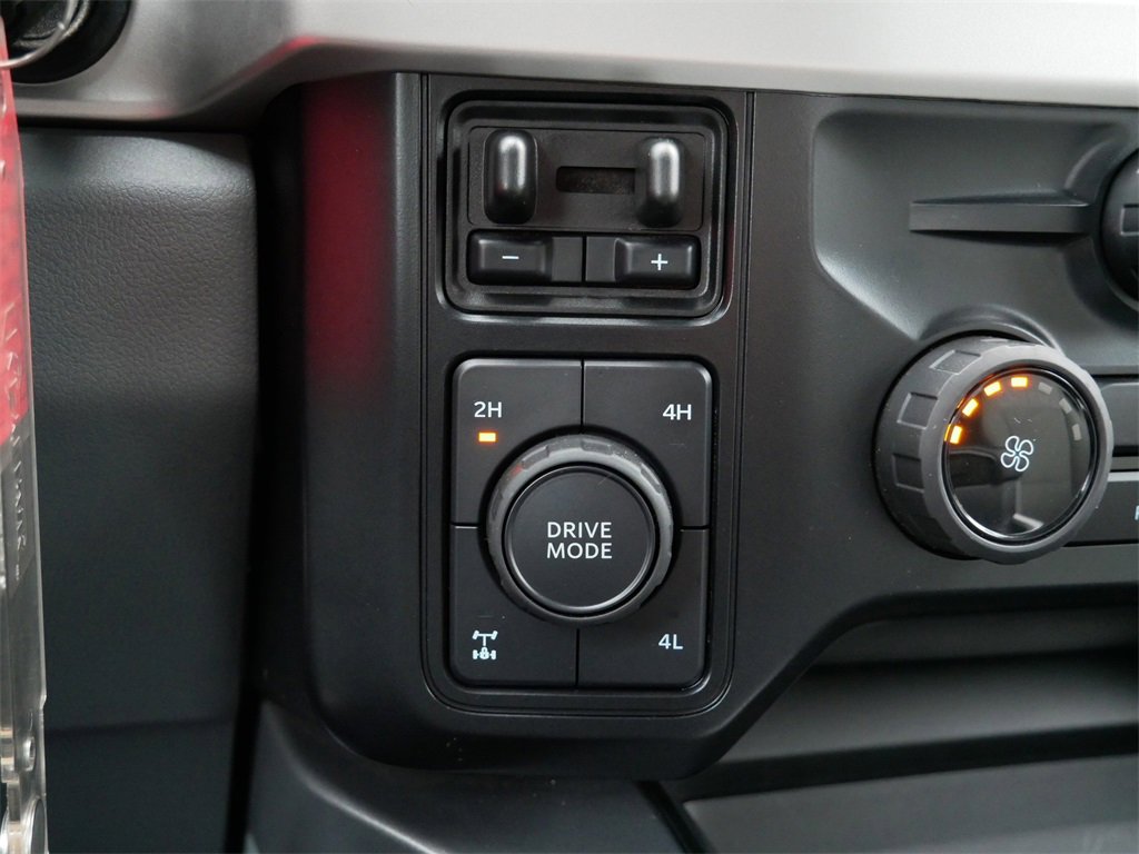 Certified 2024 Ford F350 XLT w/ FX4 Off-Road Package image 22