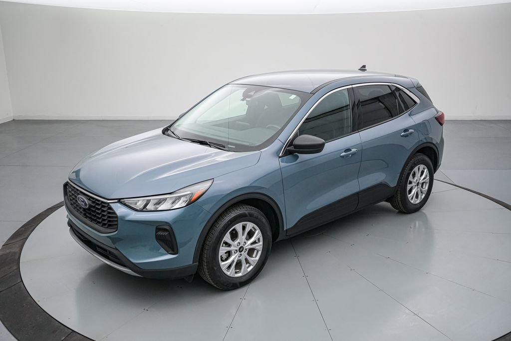 Certified 2024 Ford Escape Active AWD/4WD image 9