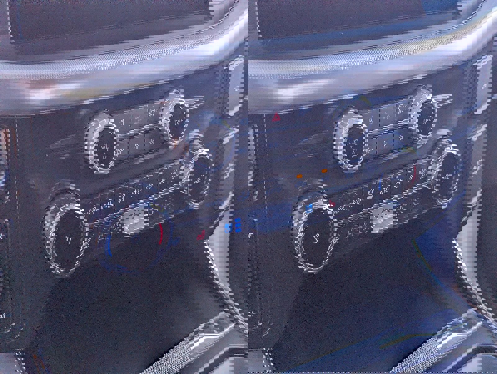 Certified 2025 Ford F150 Lariat w/ Equipment Group 501A Mid image 23