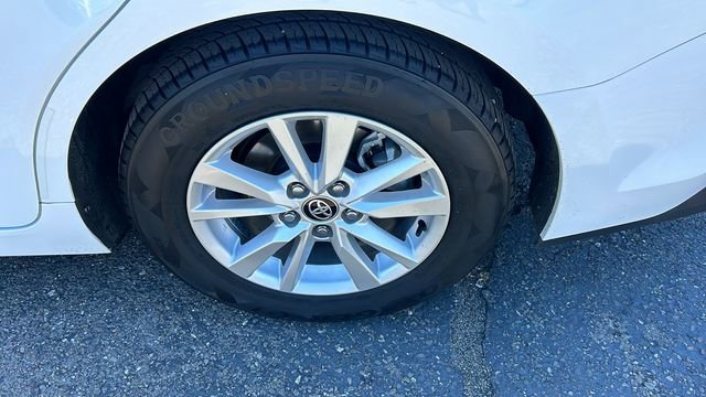 Used 2025 Toyota Camry LE FWD image 6