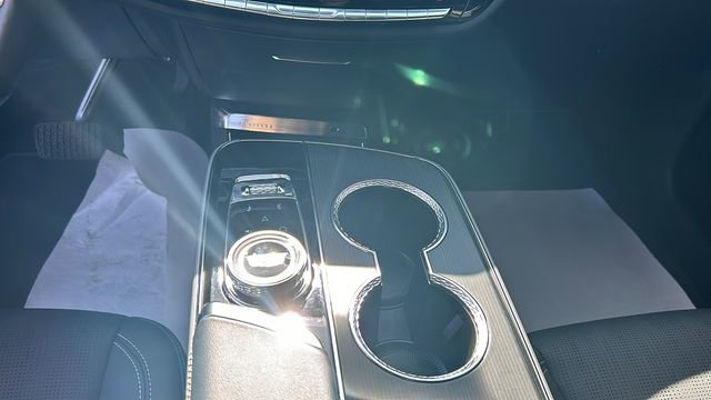 Used 2025 Cadillac Lyriq Luxury image 22