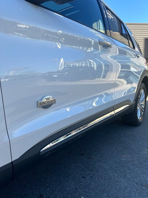 Certified 2022 Ford Explorer King Ranch w/ Class IV Trailer Tow Package AWD/4WD image 4