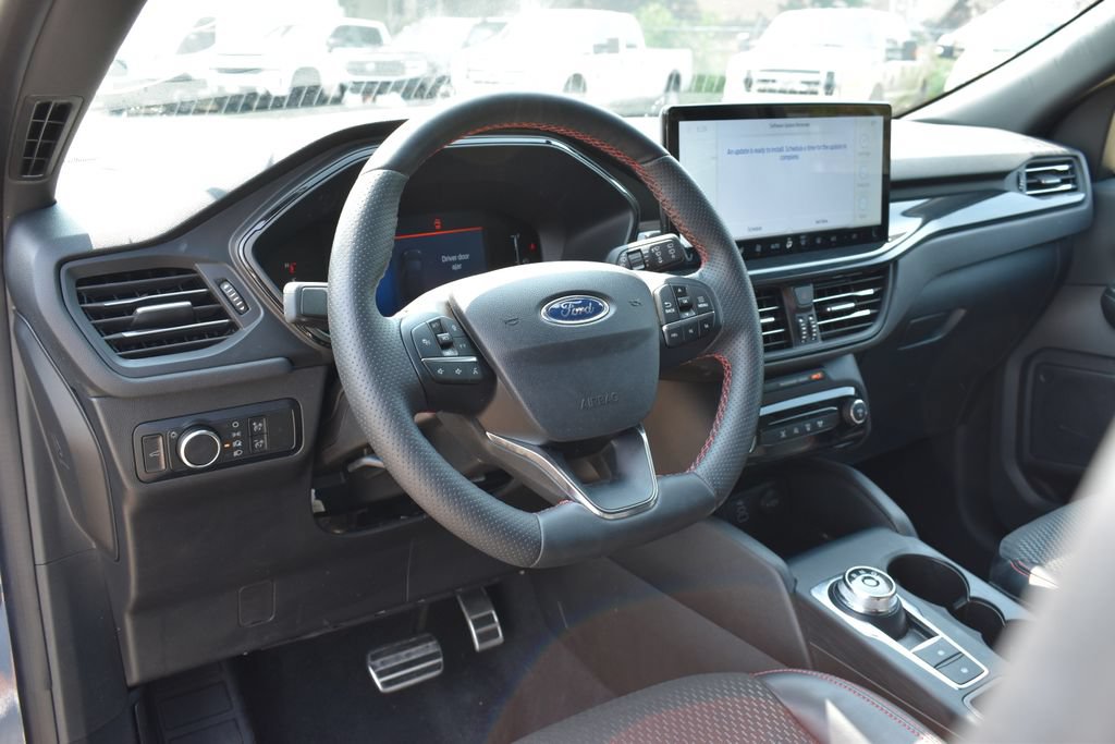 Certified 2024 Ford Escape ST-Line w/ Tech Pack #1 AWD/4WD image 9