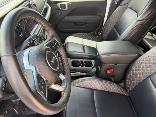 Used 2023 Jeep Wrangler Unlimited Sahara AWD/4WD image 10