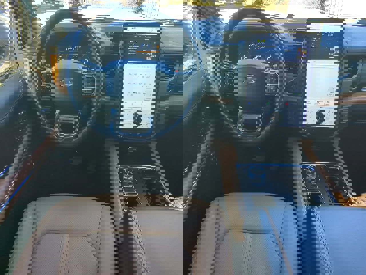 Certified 2024 Ford Expedition Max Platinum image 14