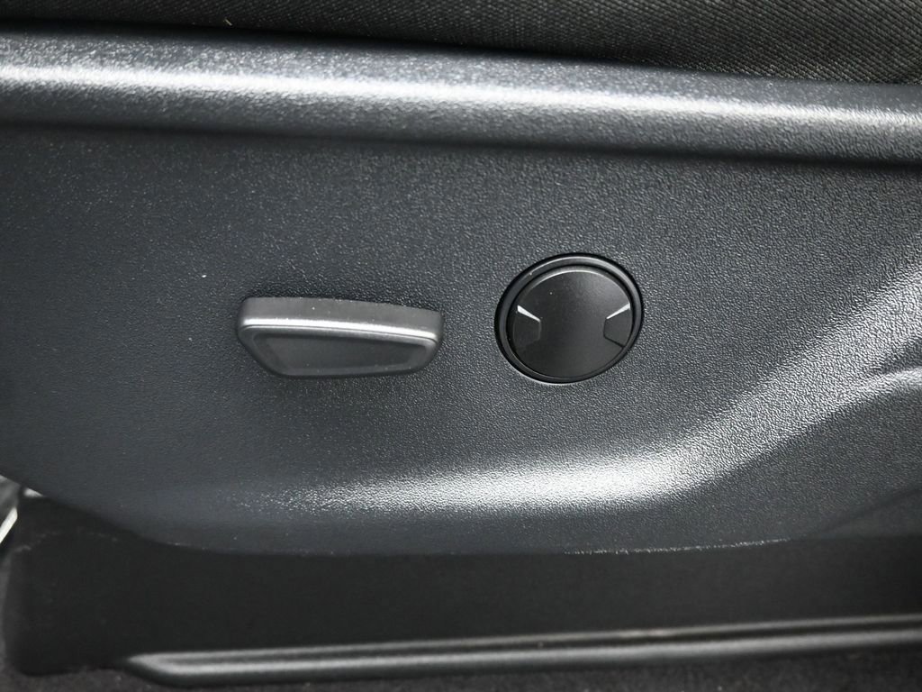 Certified 2025 Ford F150 XLT w/ Equipment Group 301A Standard image 39