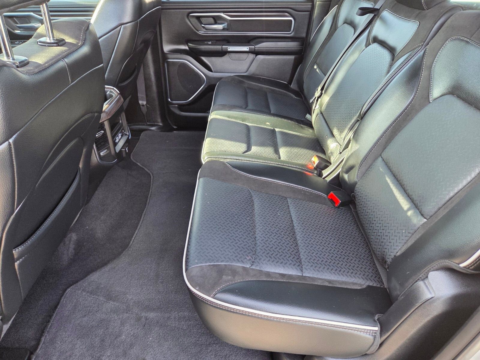 Used 2025 RAM 1500 Laramie image 11