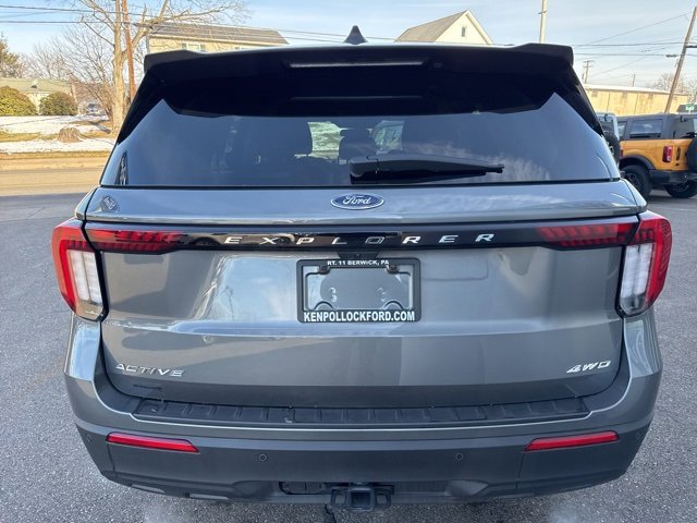 Certified 2025 Ford Explorer Active image 7