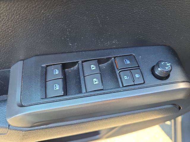 Used 2021 Toyota Tacoma TRD Off-Road AWD/4WD image 19