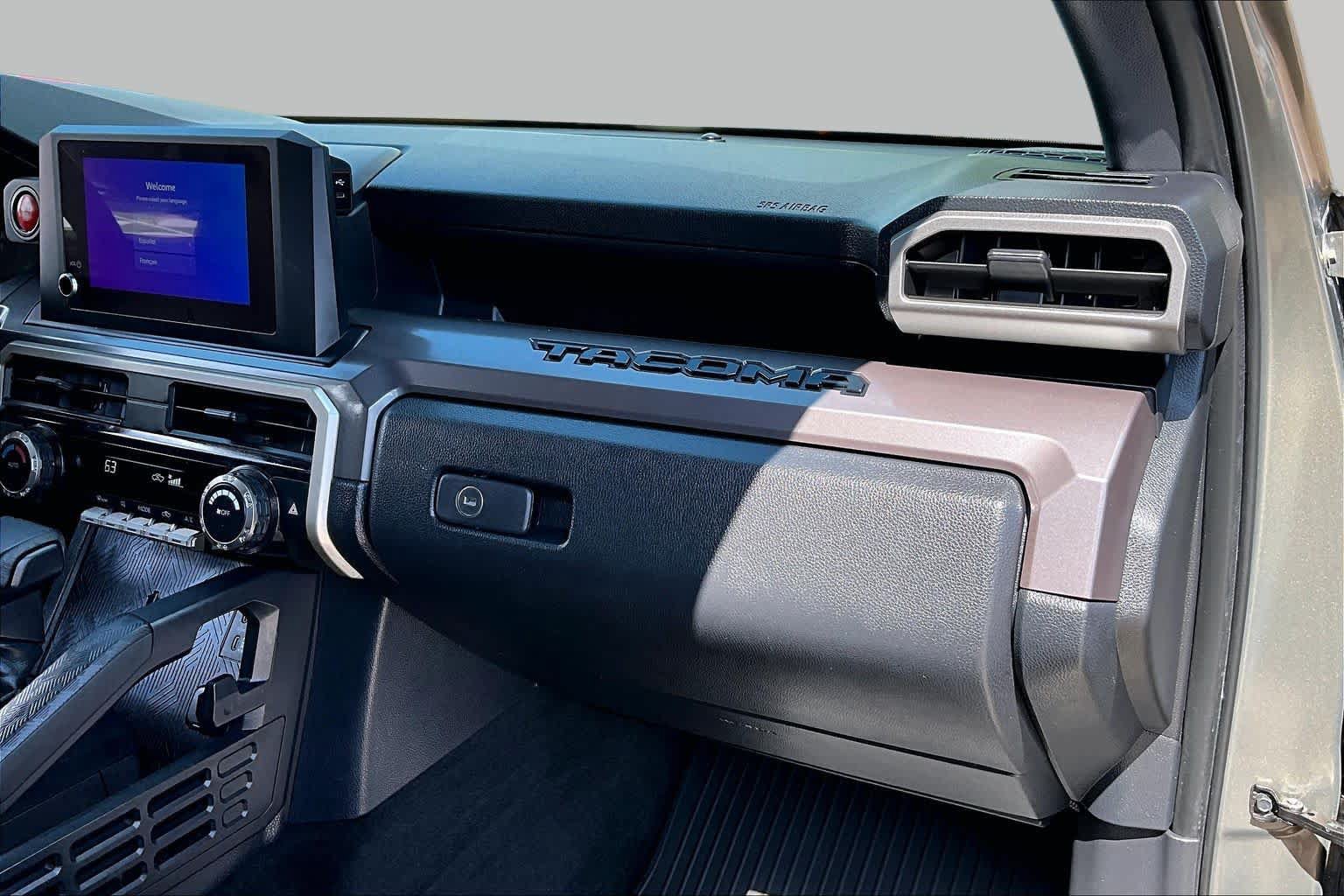 Used 2025 Toyota Tacoma TRD Off-Road AWD/4WD image 18