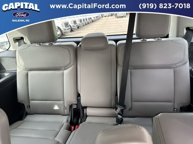 Certified 2025 Ford Expedition Active image 20
