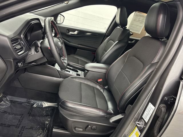 Certified 2023 Ford Escape ST-Line Select w/ Tech Pack #2 image 5